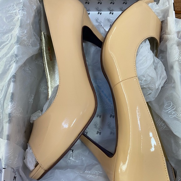 peep toe Shoes - PEEP TOE Miss Lolita nude heels size 39
